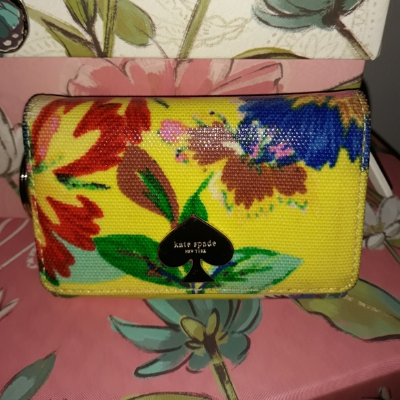 kate spade Handbags - Kate Spade wallet